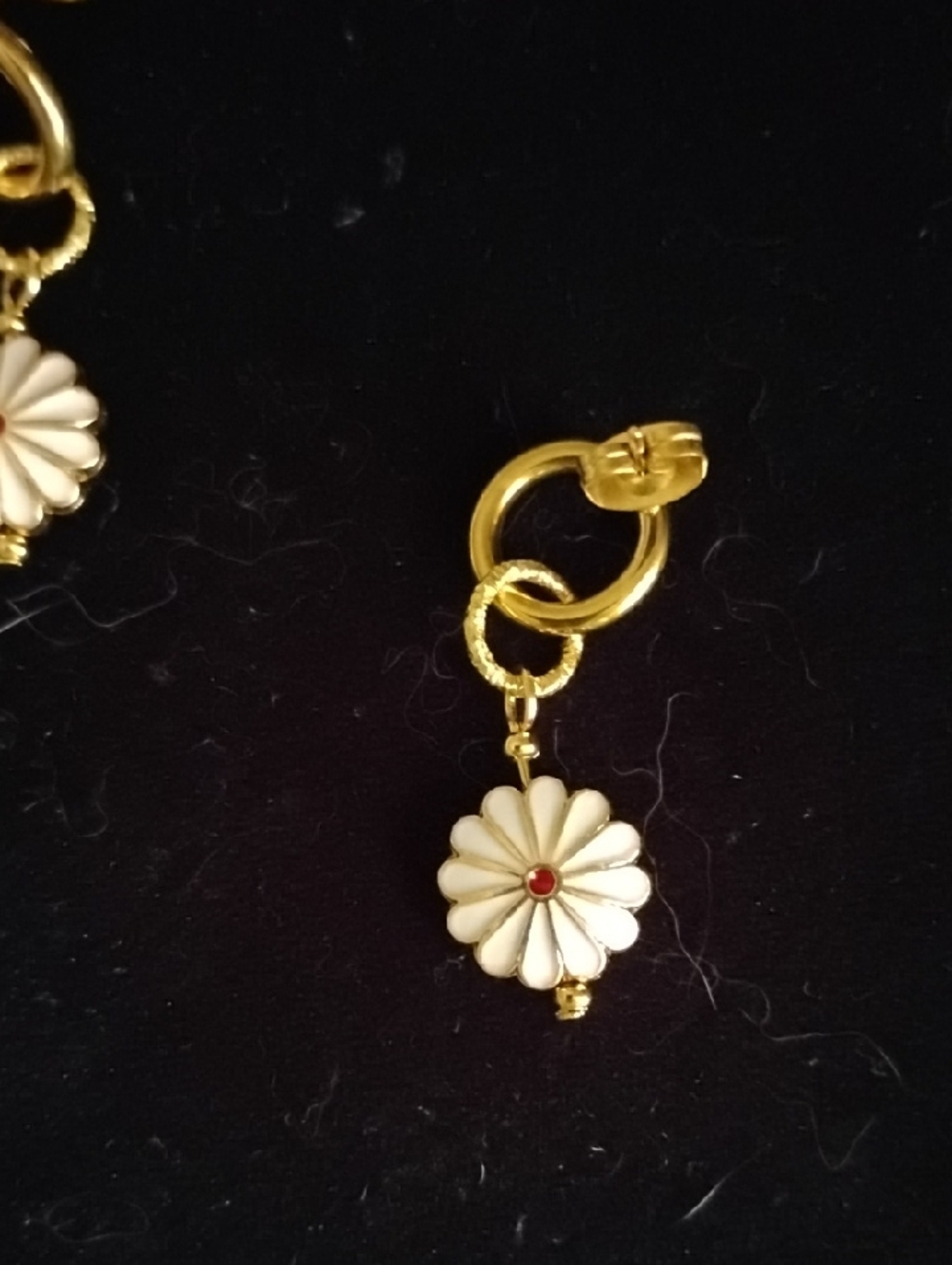 Hand Crafted Gold and White Daisy Drop Earrings with Red Center - Picture 2 of 7